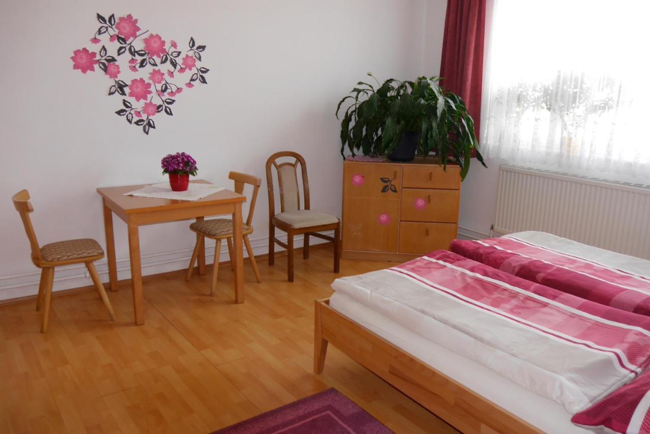 Gertis Blumenhof Privatzimmer, Ferienwohnung Gmund  Exteriör bild