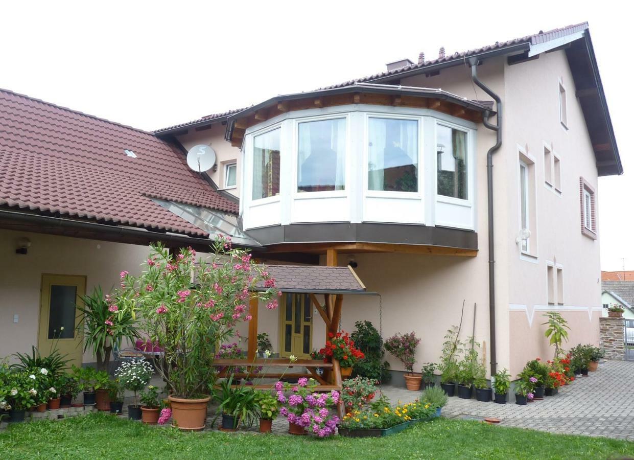 Gertis Blumenhof Privatzimmer, Ferienwohnung Gmund  Exteriör bild